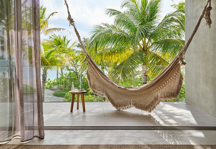 Patina Maldives solo traveler
Patina Maldives
Fari Studios
Fari Island
