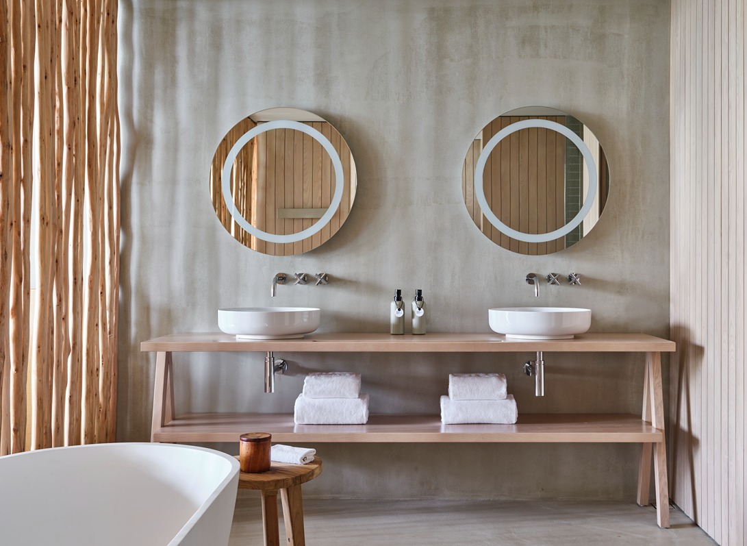 Patina Maldives solo traveler
Patina Maldives
Fari Studios