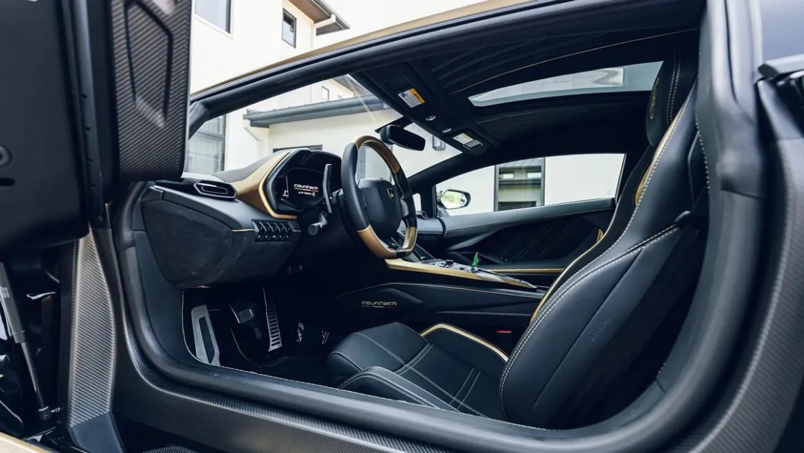 2022 Lamborghini Countach
