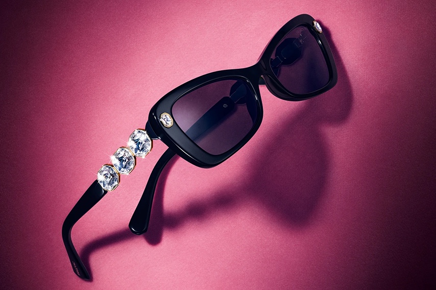 Swarovski Holiday Features Ariana Grande "party of dreams"