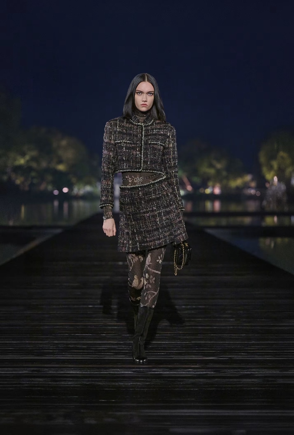 Chanel 2024/25 Métiers d’art Show at West Lake, Hangzhou