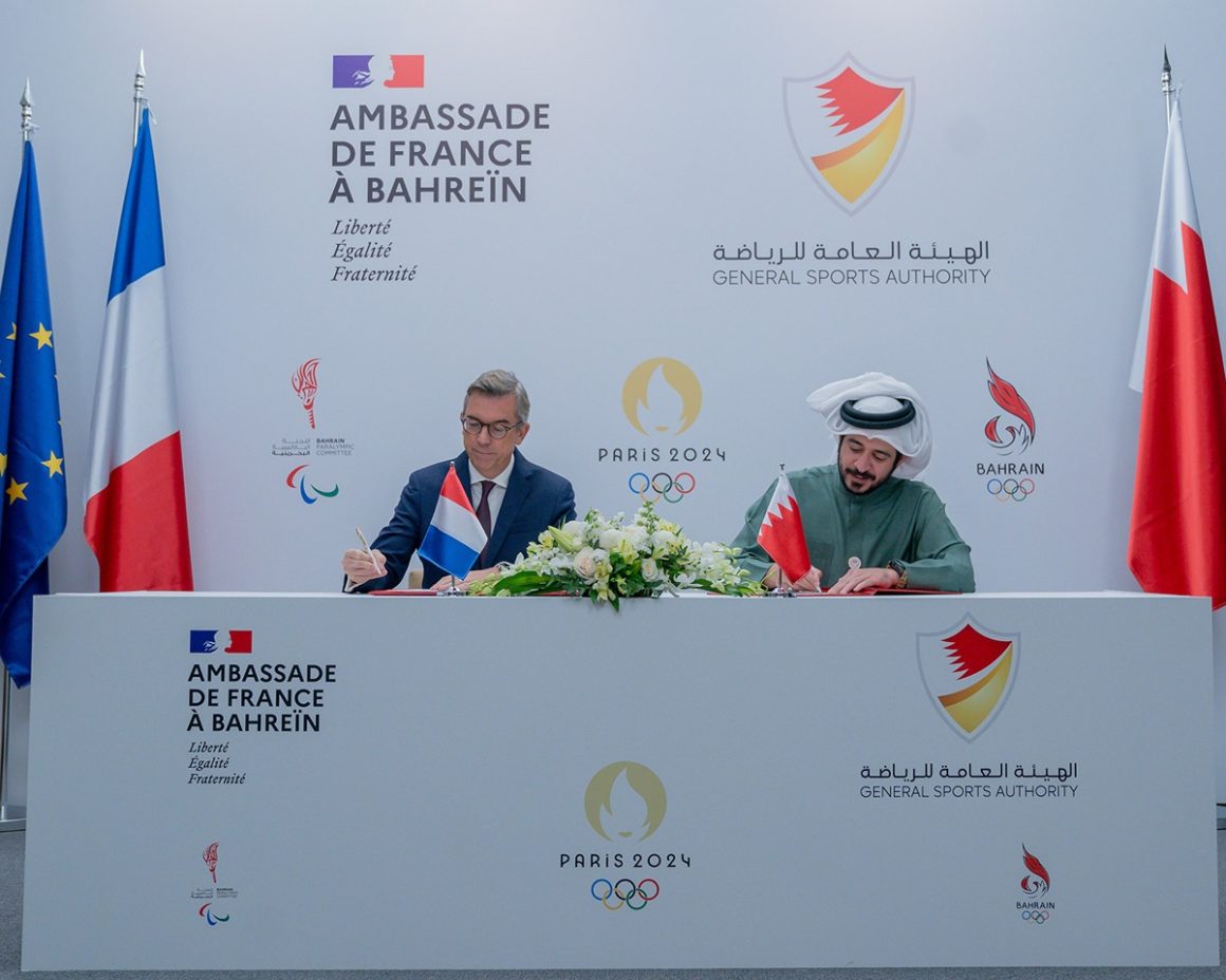 HH Shaikh Khalid bin Hamad Al Khalifa and the French Ambassador