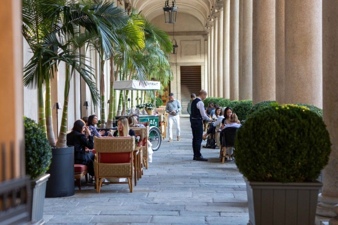 Truffle hunting in Italy