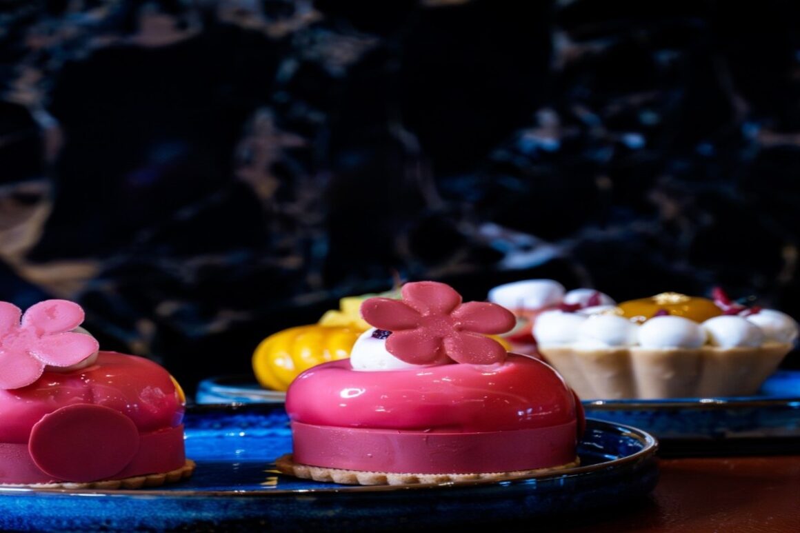 lamar sweets after dark